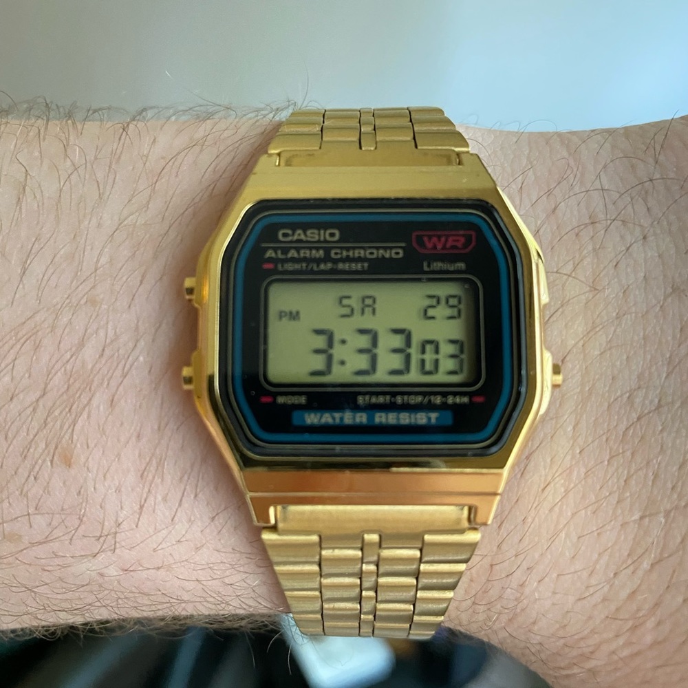 Vintage Casio Black & Gold Classic Watch
